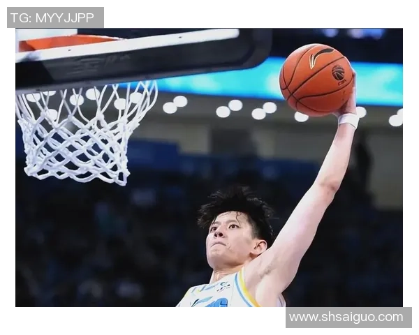 曾凡博:从篮球新星到职业生涯的蜕变与挑战之路 曾凡博:从篮球新星到职业生涯的蜕变与挑战之路