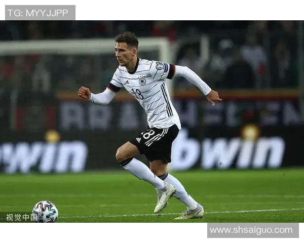 格雷茨卡：从年轻天才到足球场上的中场指挥官的成长之路