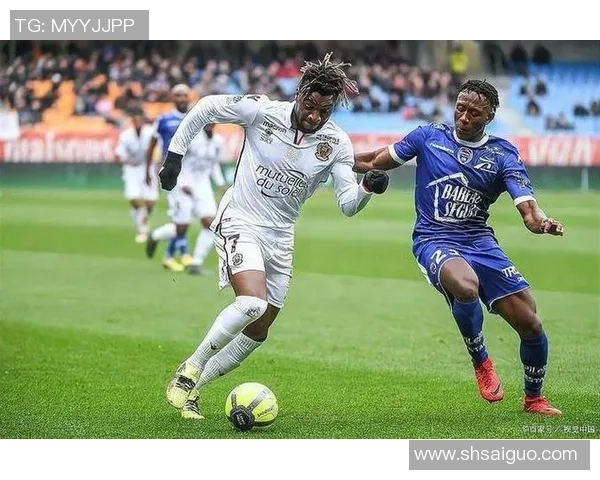 蒙彼利埃主场迎战特鲁瓦全力争胜展现球队实力与斗志